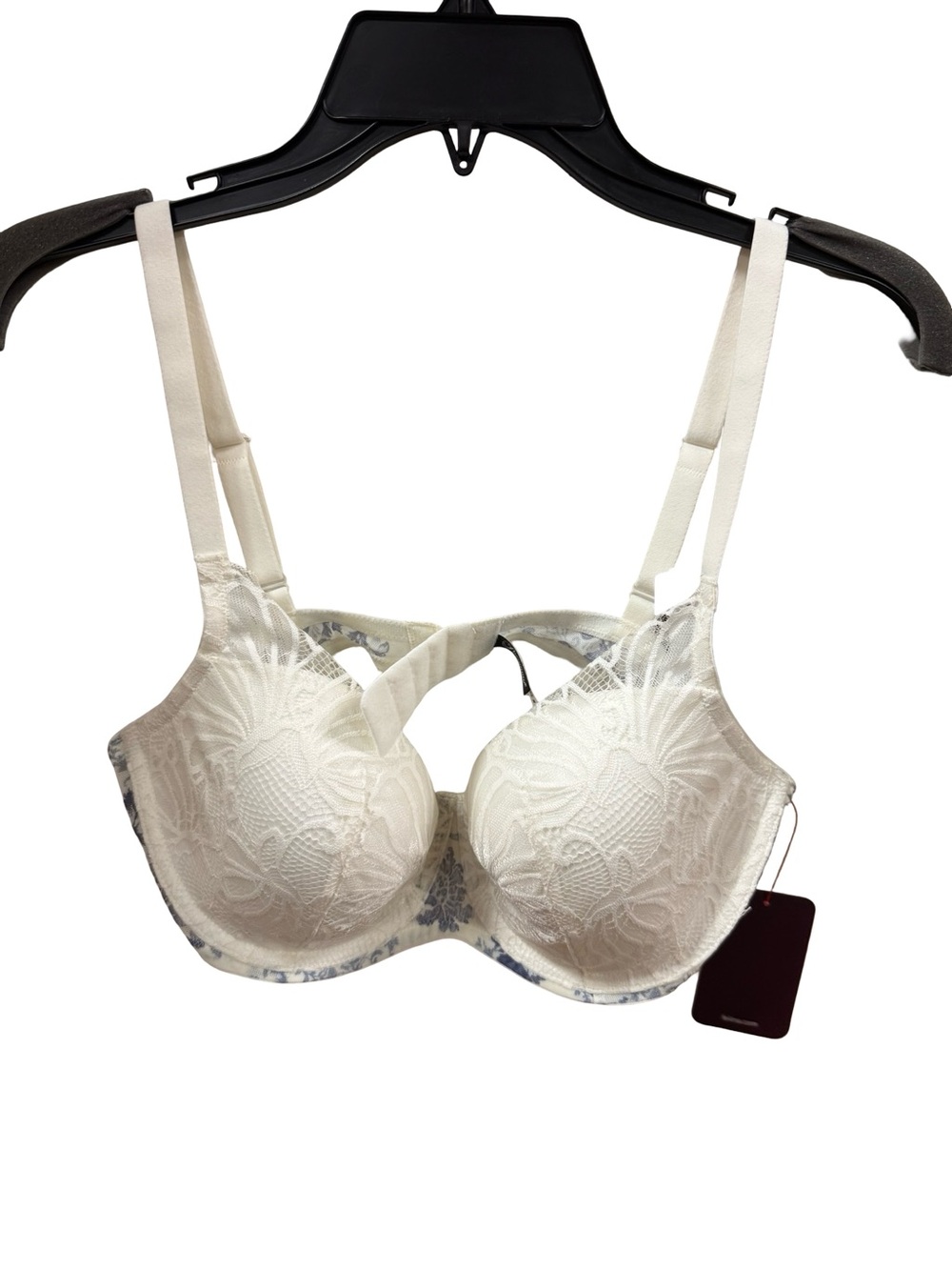 Paramour Tempting Lace Bra Size 38C NWT